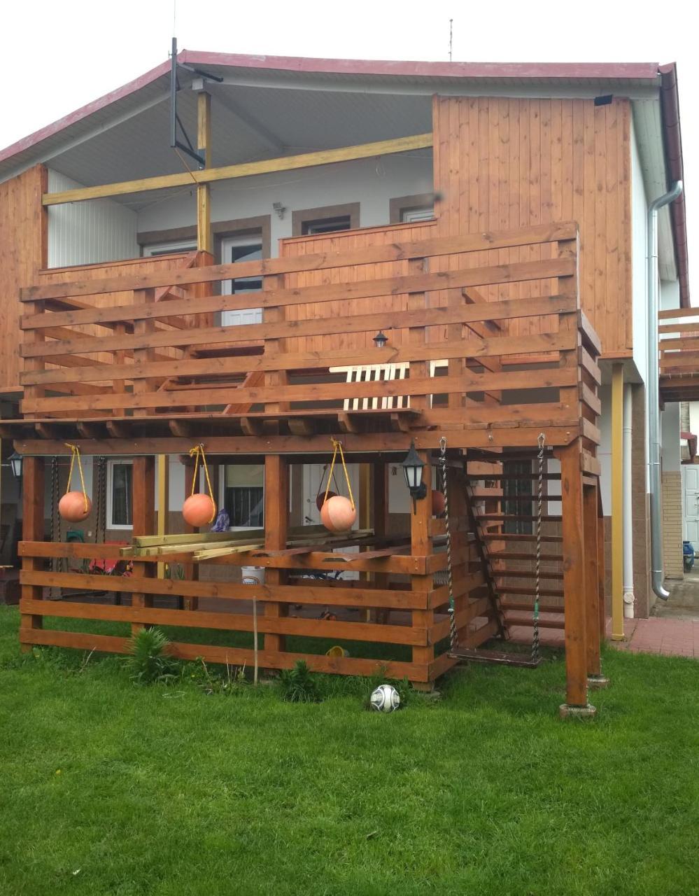 Pensjonat I Restauracja U Zdzicha Rowy  Esterno foto